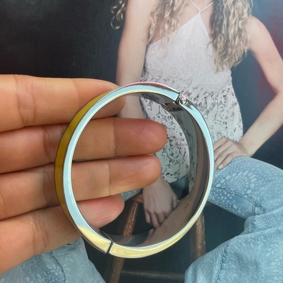 J crew  bold bangle - Picture 4 of 4